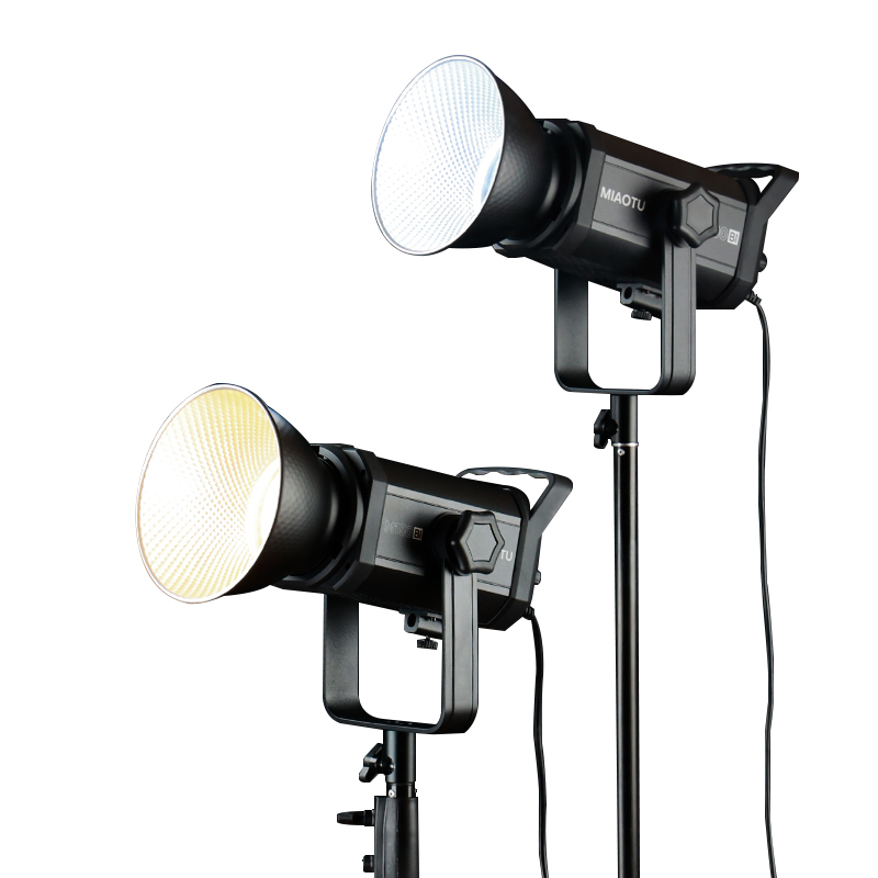 Luci Fotografiche ad Alta Pote - Photography Lighting Direction recensione e prezzo